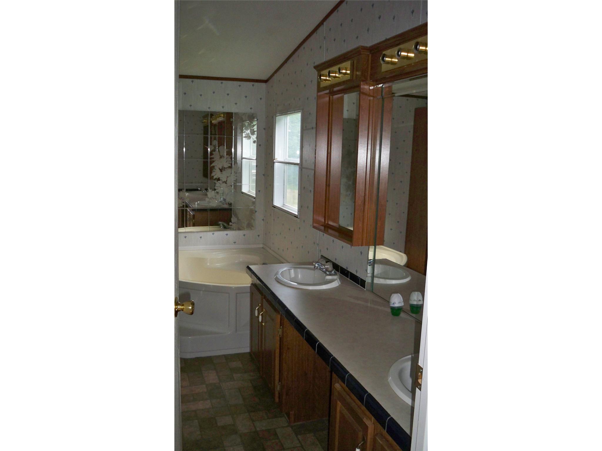 680 Risner Rd, Hartwell, GA 30643 photo 11