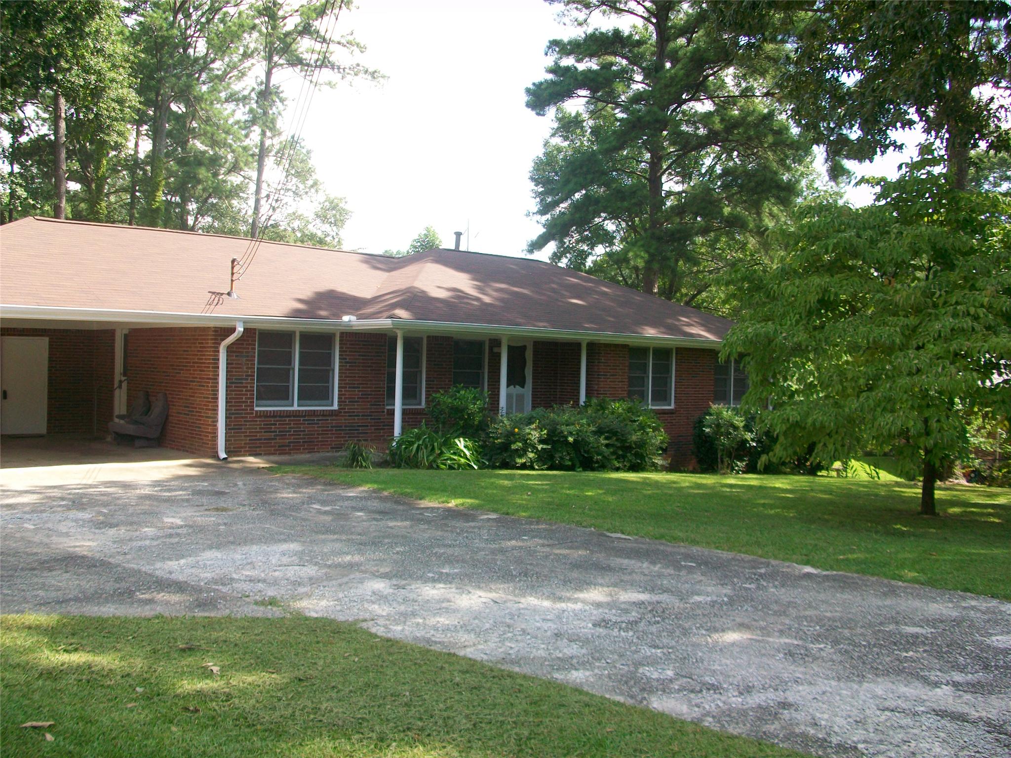 1950 Pine Valley Dr, Morrow, GA 30260 photo 1