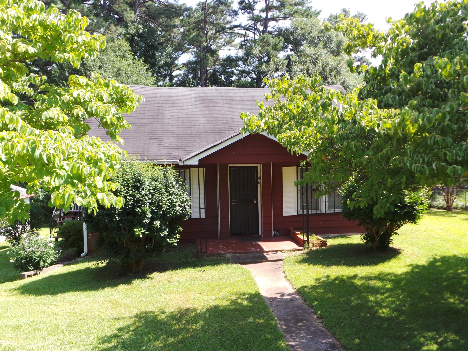 146 S Page St, Lagrange, GA 30240 photo 1