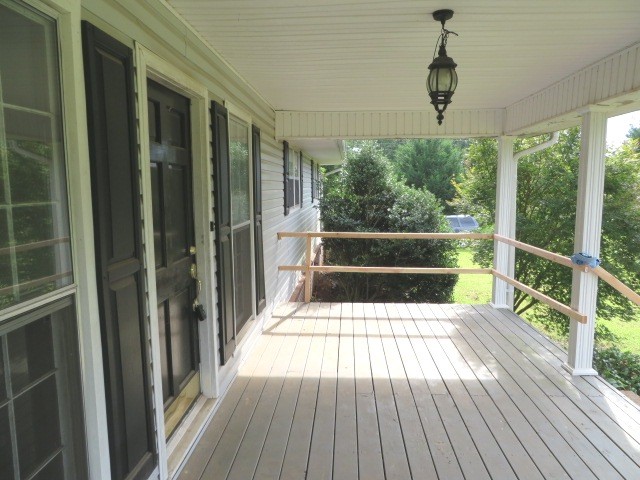 767 B Wilson Rd, Commerce, GA 30529 photo 3