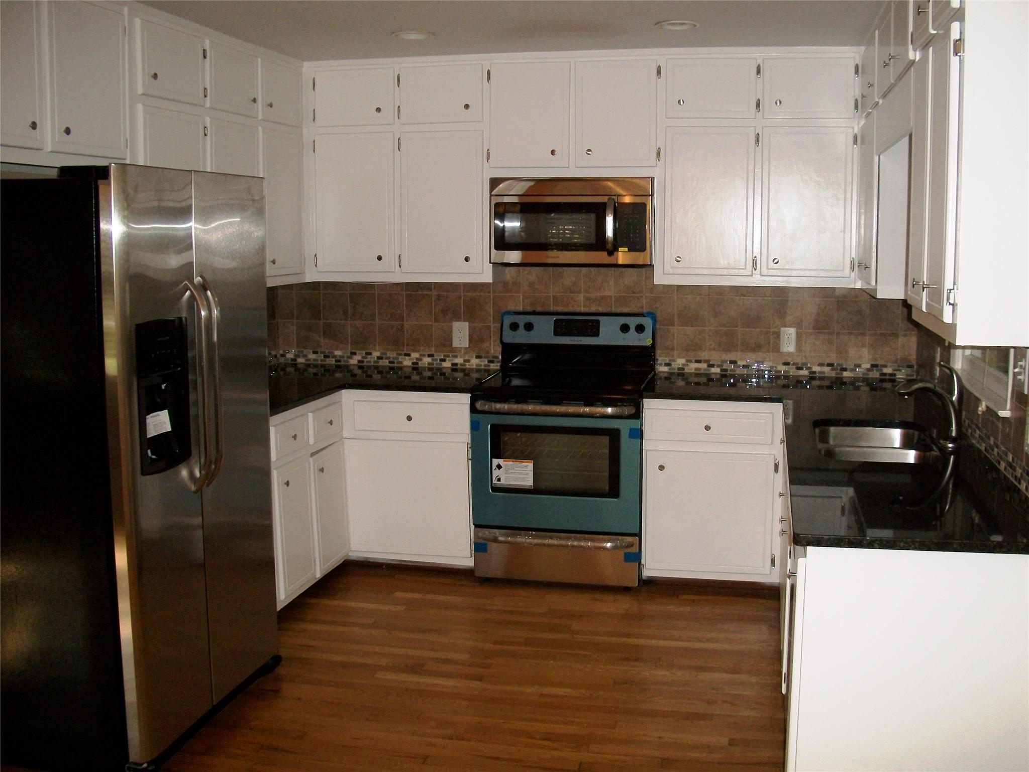 2942 Mockingbird Cir, Duluth, GA 30096 photo 12