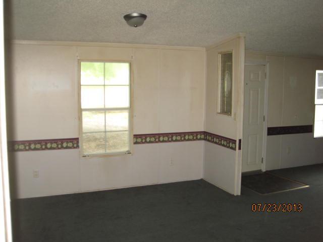 36 Helen Dr, Byron, GA 31008 photo 9