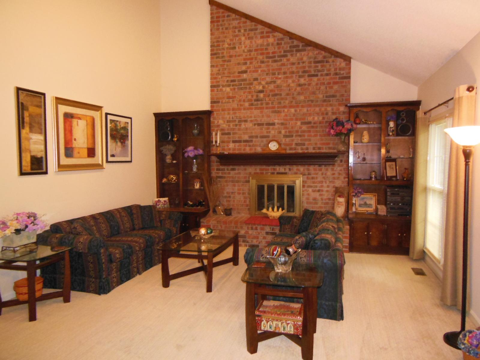 521 Crawford Cir, Toccoa, GA 30577 photo 3