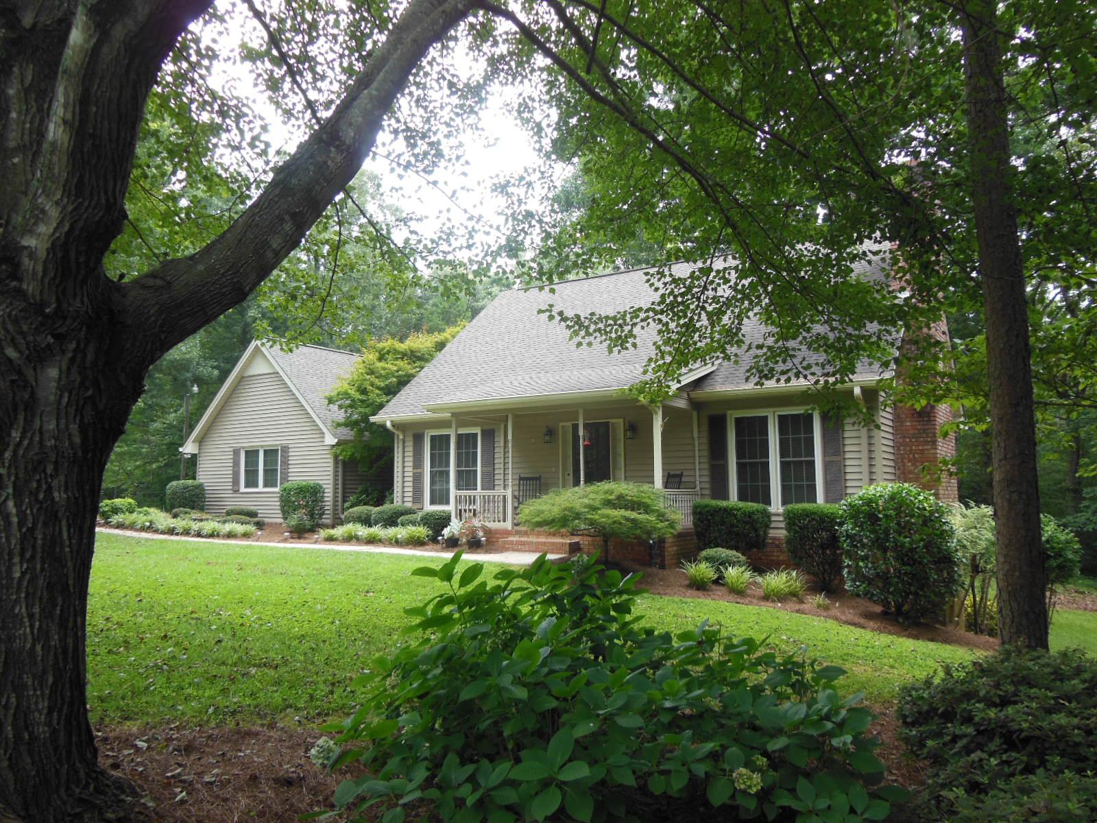 521 Crawford Cir, Toccoa, GA 30577 photo 1