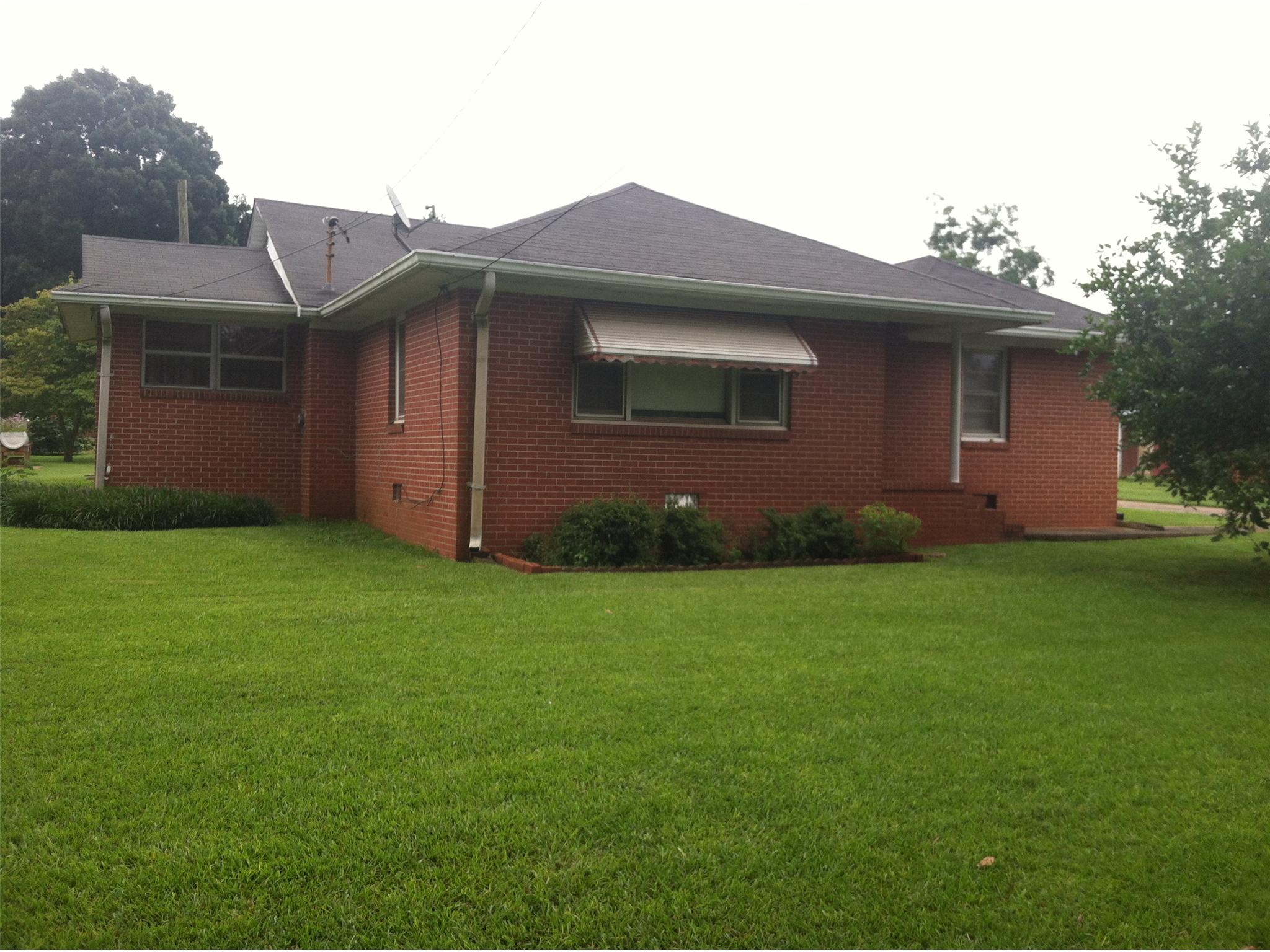 142 Third Ave, Griffin, GA 30223 photo 1