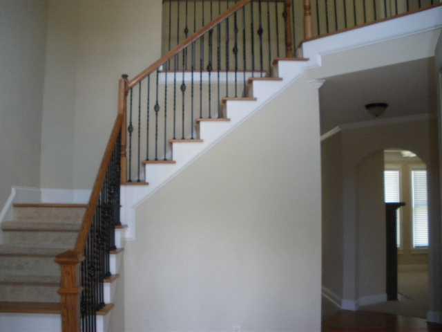 114 Silvertop Dr, Grayson, GA 30017 photo 2