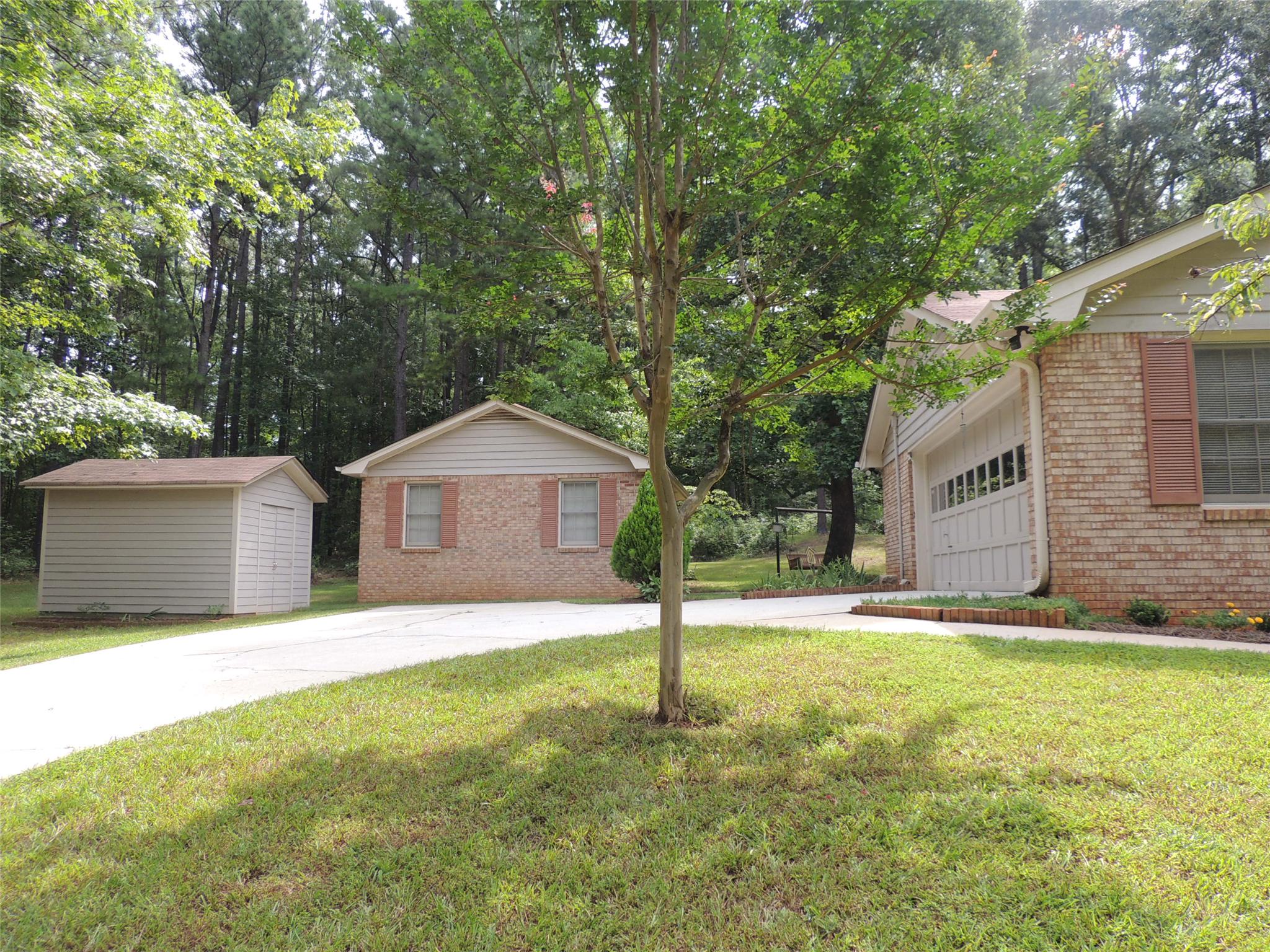 2338 Butler Bridge Rd, Covington, GA 30016 photo 2