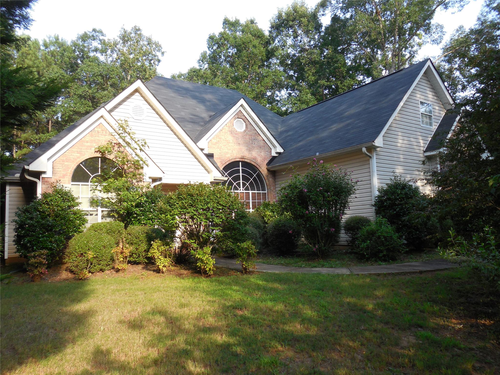 100 Falls Xing, Covington, GA 30016 photo 1