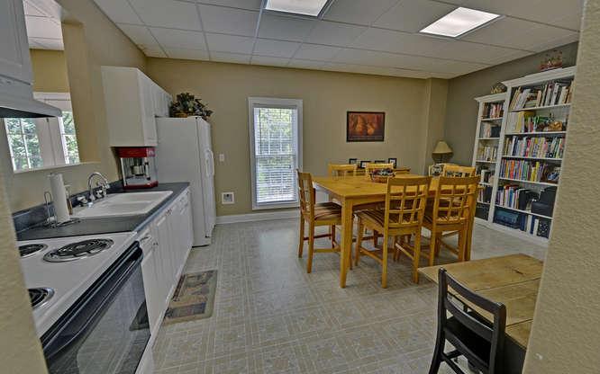 930 Chenocetah Dr, Cornelia, GA 30531 photo 15