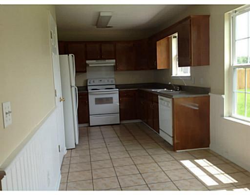 393 Archer Rd, Guyton, GA 31312 photo 2