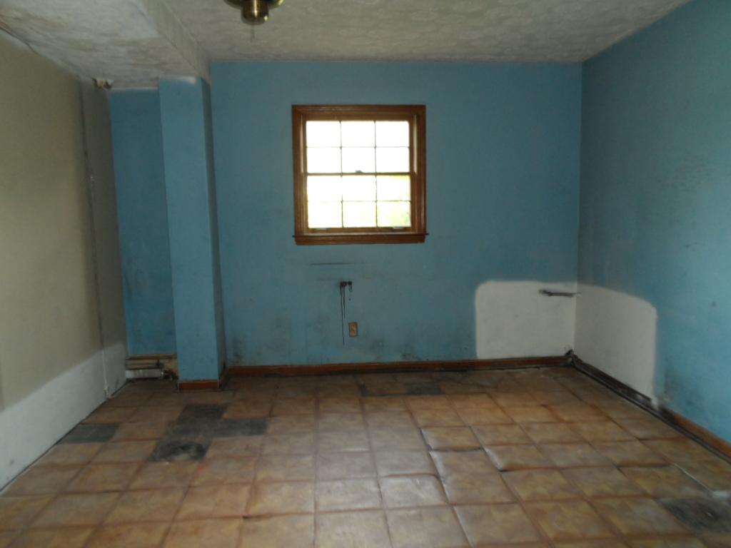 6130 Phillips Dr, Morrow, GA 30260 photo 11