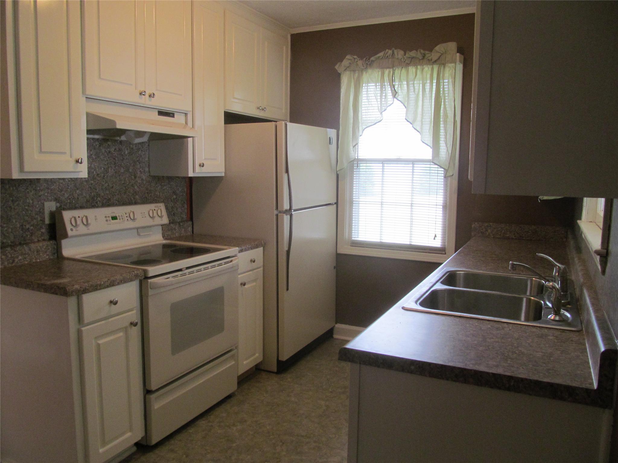 261 Beechwood Cir, Lagrange, GA 30240 photo 4