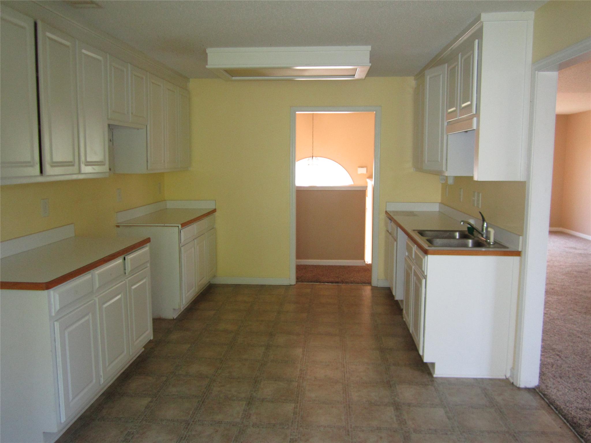 1158 Locust Dr, Bethlehem, GA 30620 photo 2