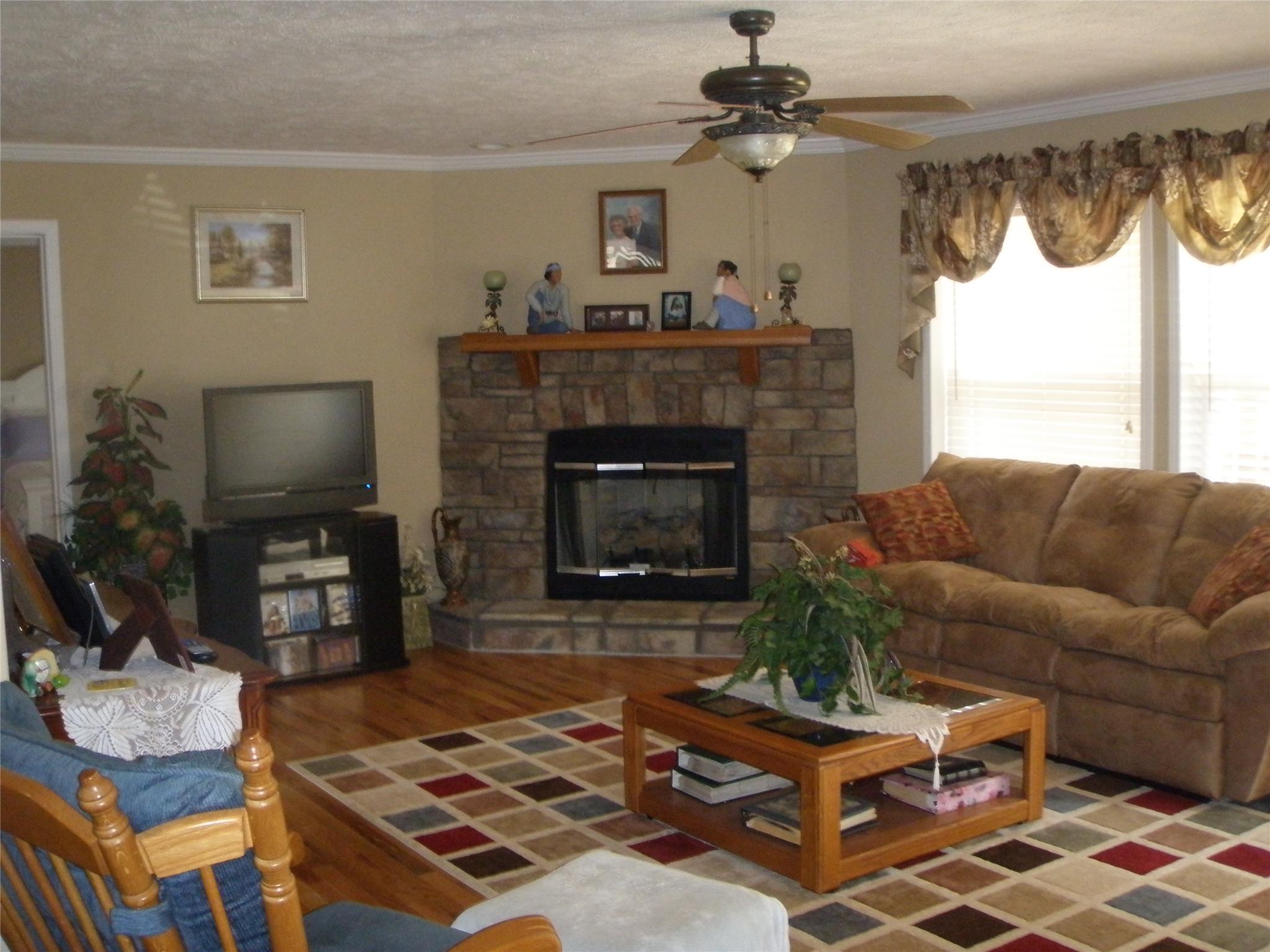 247 Frost St, Franklin, GA 30217 photo 3