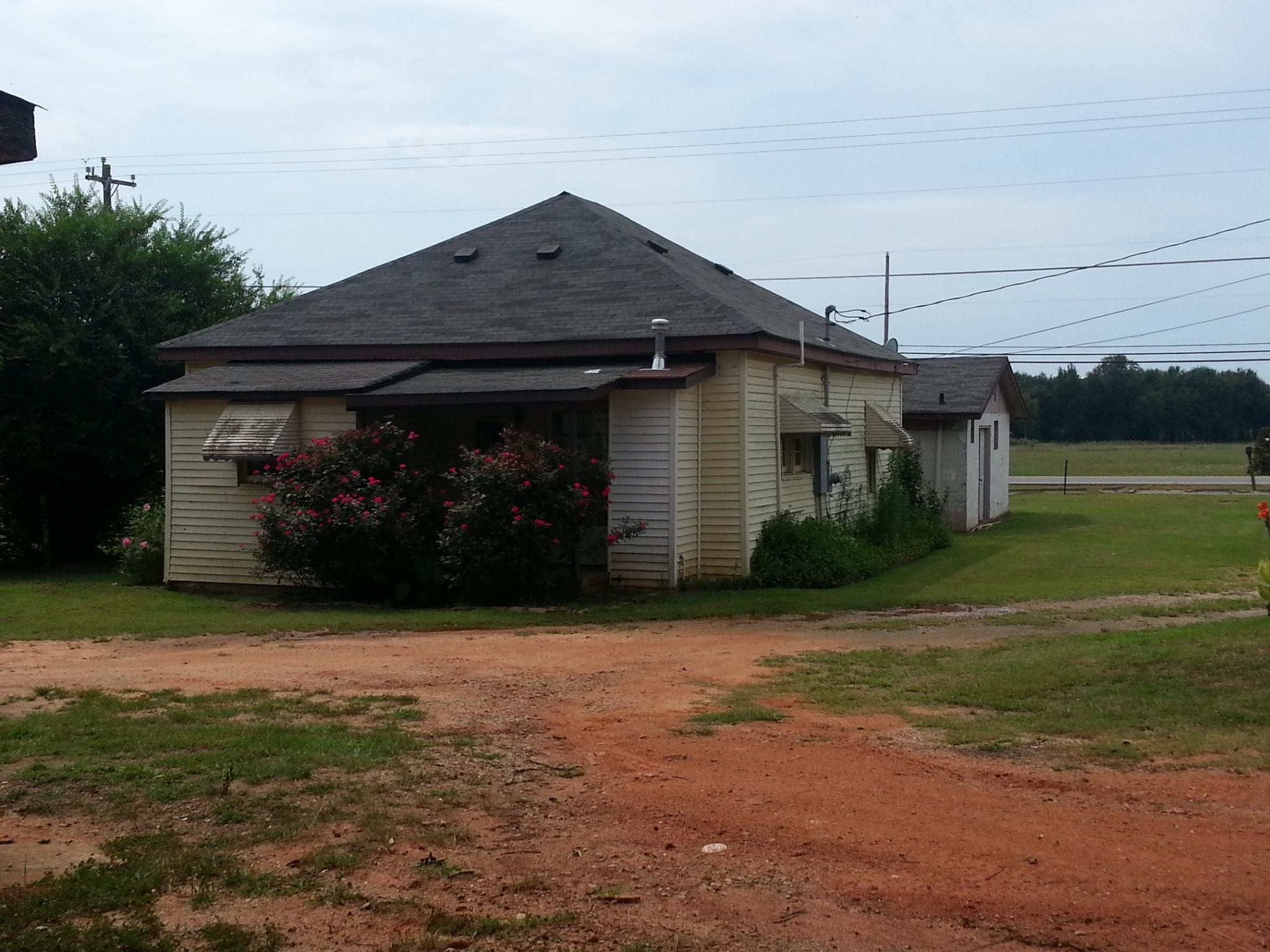 3350 Williamson Rd, Williamson, GA 30292 photo 1