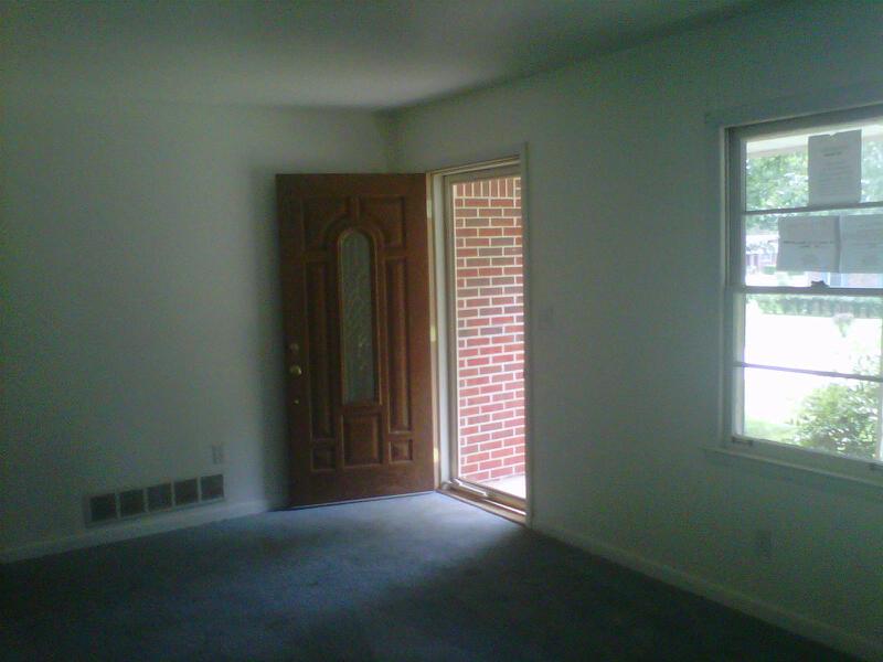 5196 Laurel Cir, Morrow, GA 30260 photo 4