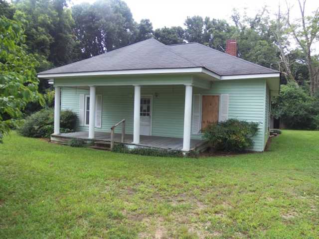 806 Dixon Rd, Bowdon, GA 30108 photo 1