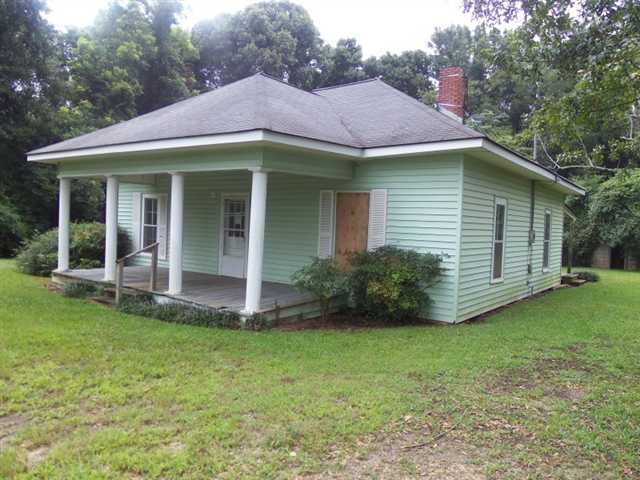 806 Dixon Rd, Bowdon, GA 30108 photo 2