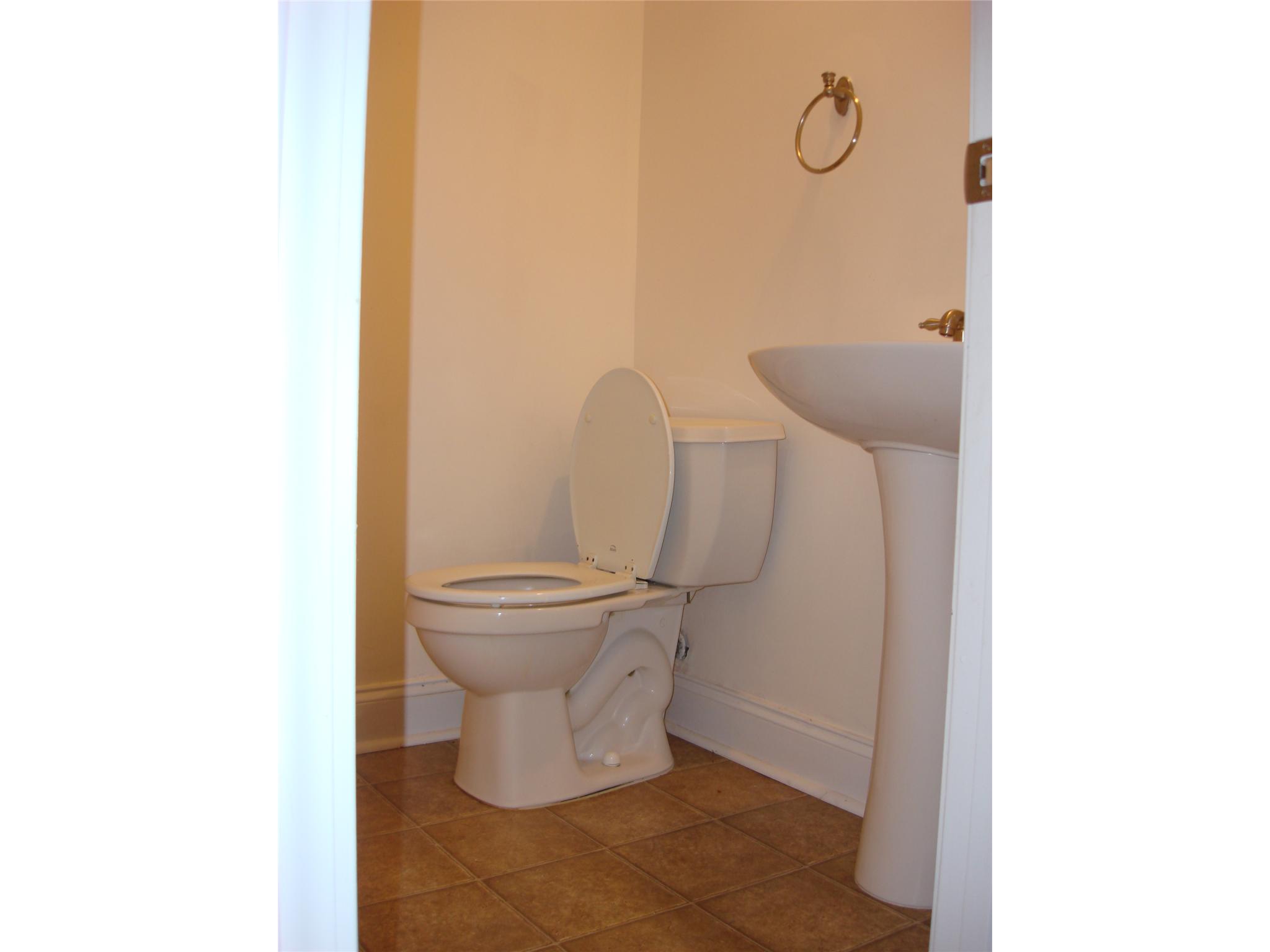 240 Hedgewood Dr, Hampton, GA 30228 photo 10