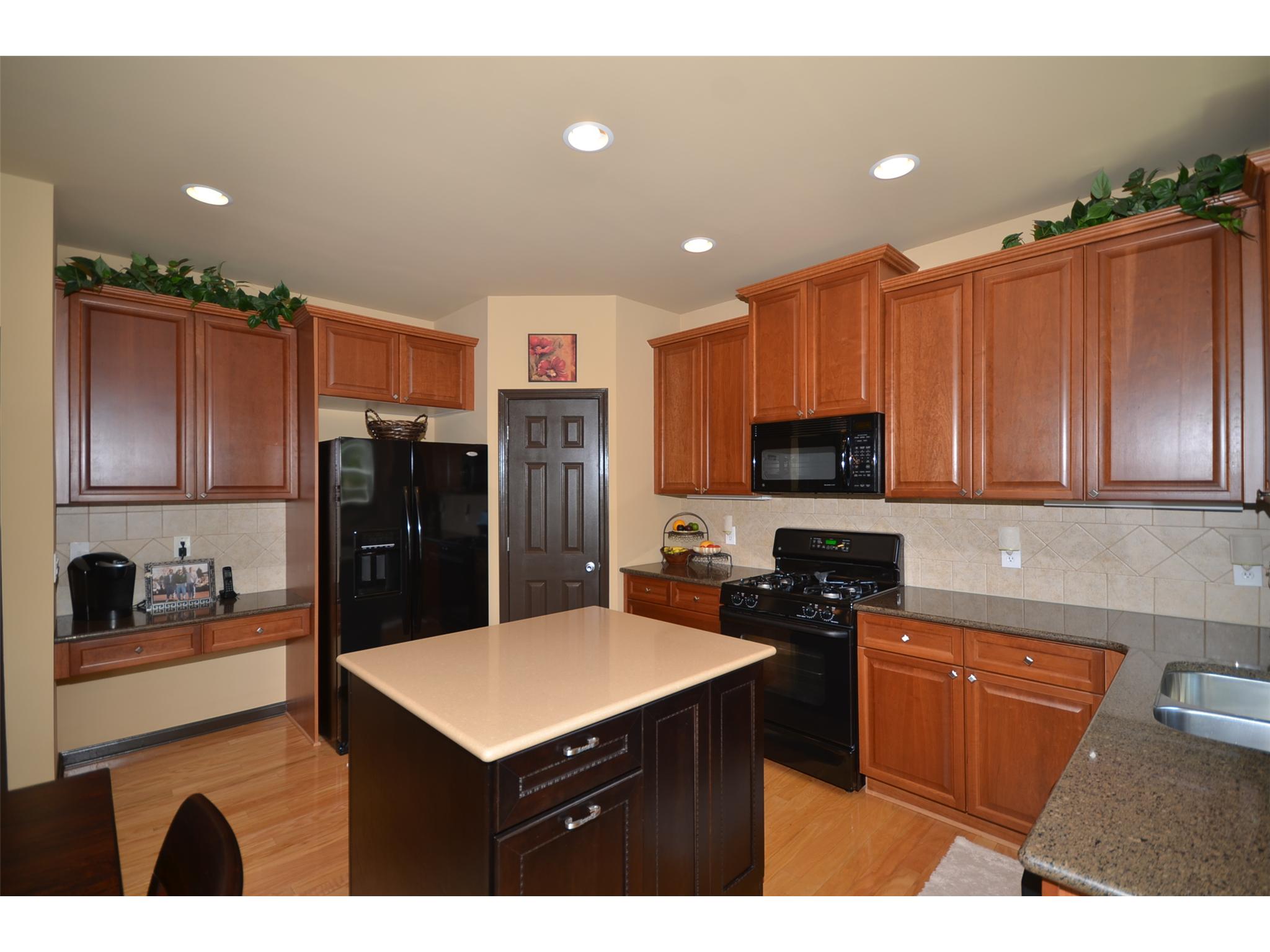 403 Deepstream Xing, Canton, GA 30115 photo 11