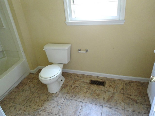212 Highland Dr, Warner Robins, GA 31088 photo 5