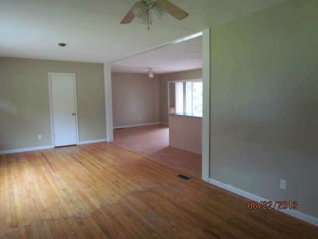 609 Rothell Rd, Toccoa, GA 30577 photo 2