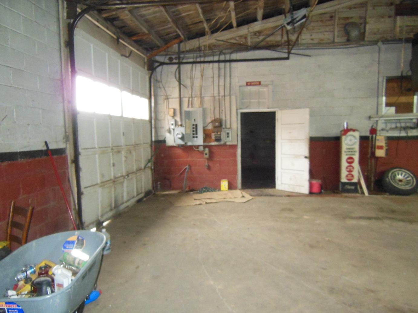931 W Currahee St, Toccoa, GA 30577 photo 24