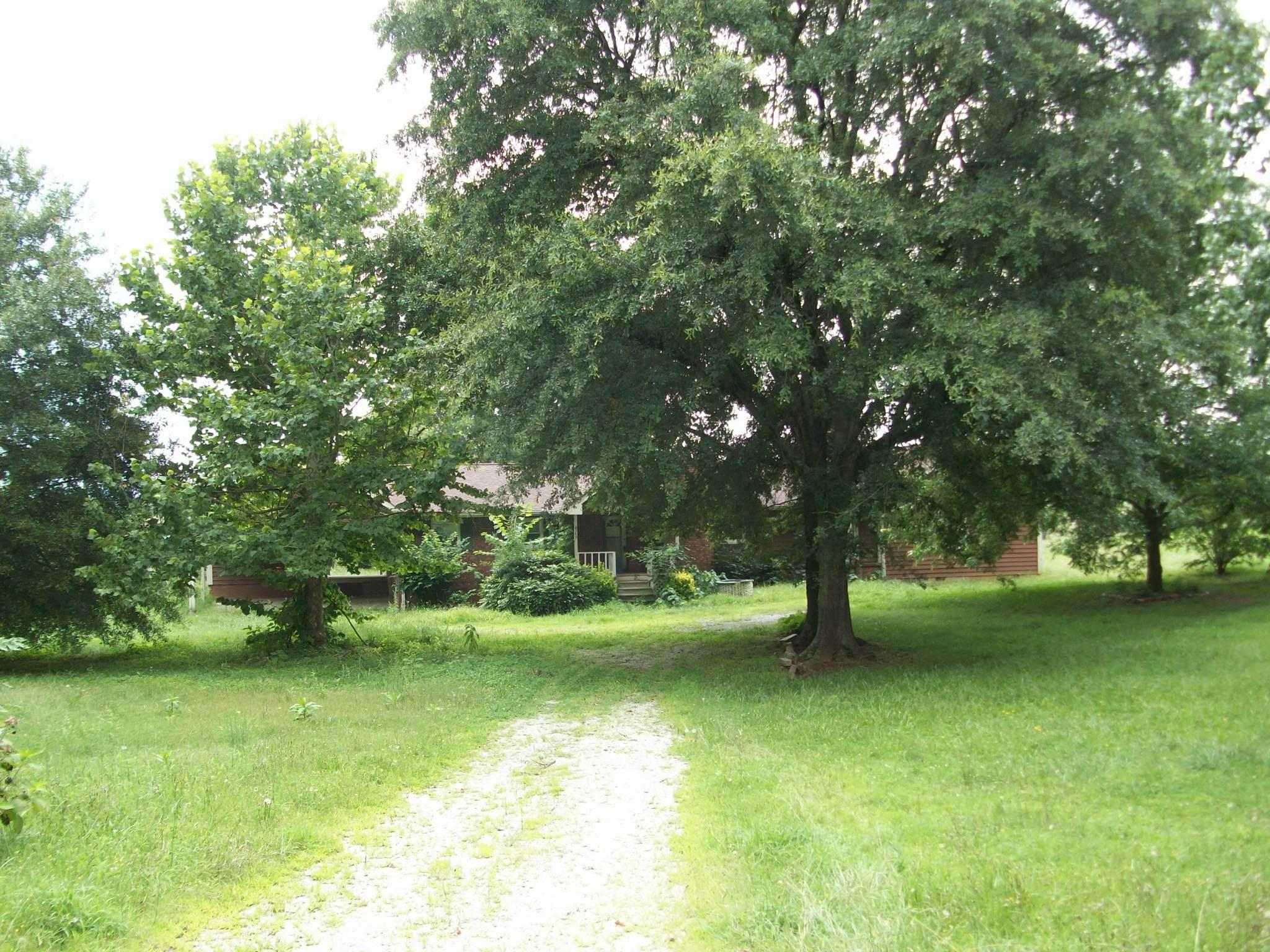 2349 Spring Cir, Comer, GA 30629 photo 1
