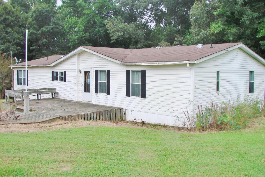 102 Paris Rd, Toccoa, GA 30577 photo 1