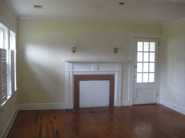 78 Harber St, Commerce, GA 30529 photo 3
