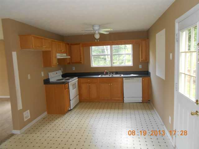 40 Fairclift Cir, Covington, GA 30016 photo 2