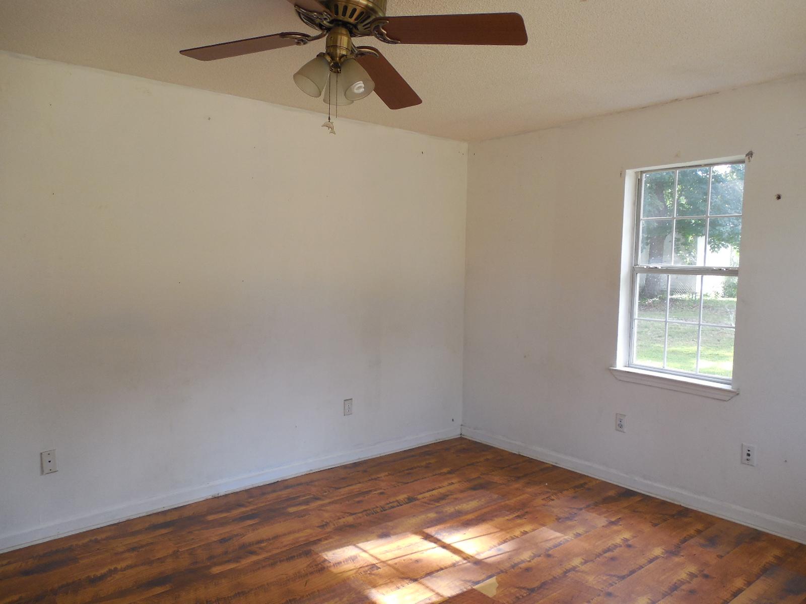 800 E May St, Calhoun, GA 30701 photo 5