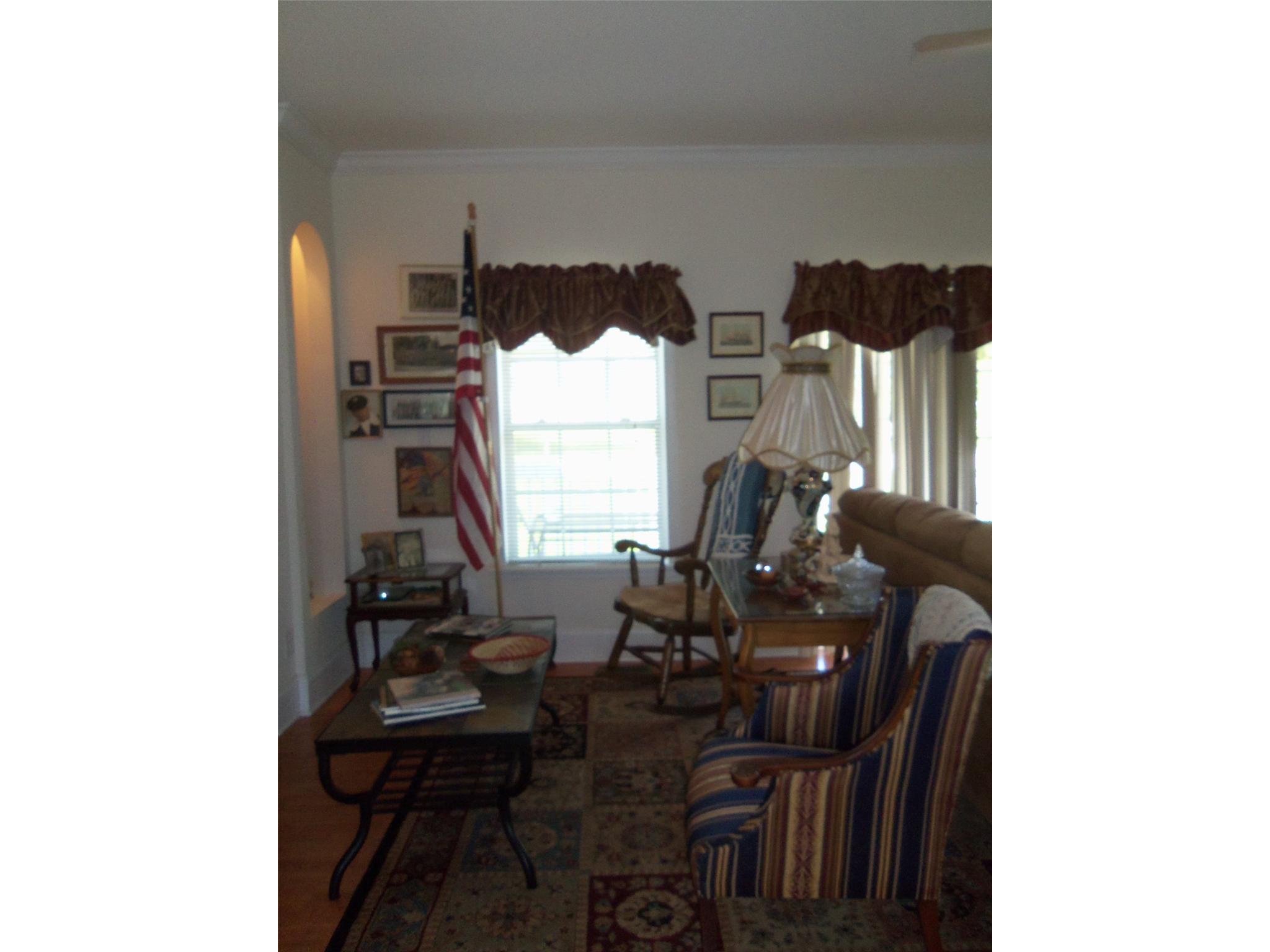 352 Lakeridge Dr, Temple, GA 30179 photo 2