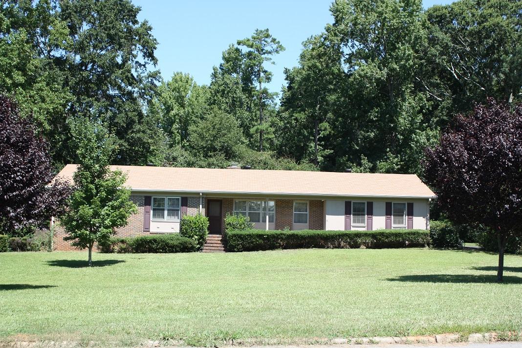 647 Granger Dr, Lagrange, GA 30240 photo 1