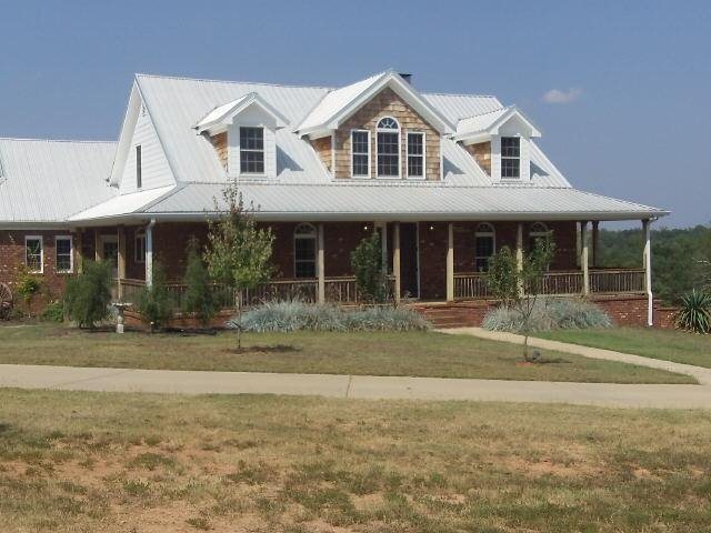 562 Old Kincaid Rd, Colbert, GA 30628 photo 1
