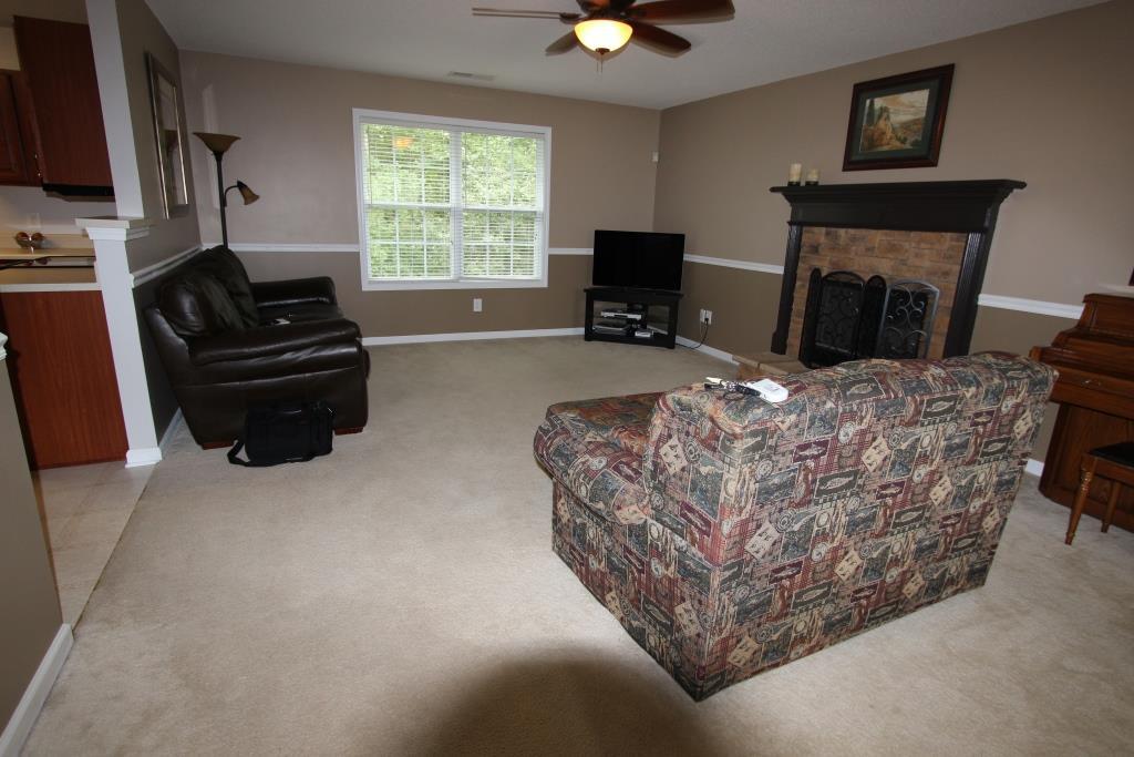738 Worth Ct, Bethlehem, GA 30620 photo 4