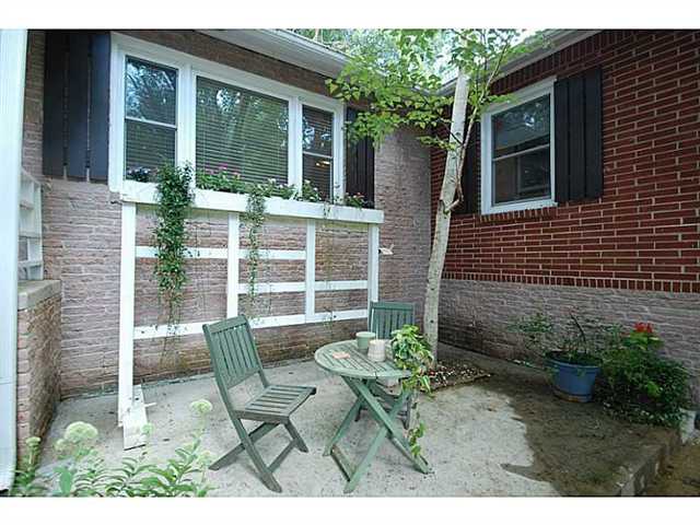 3873 Commander Dr, Atlanta, GA 30341 photo 3