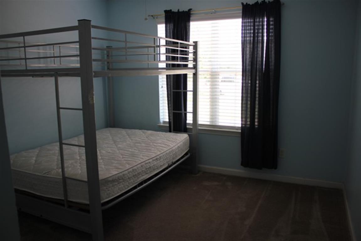 2255 Pemberton Pt, Buford, GA 30519 photo 16