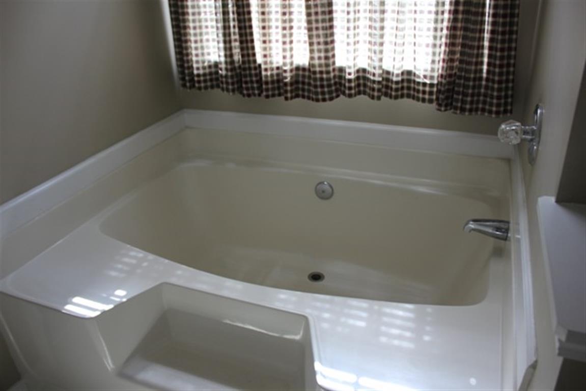 2255 Pemberton Pt, Buford, GA 30519 photo 13