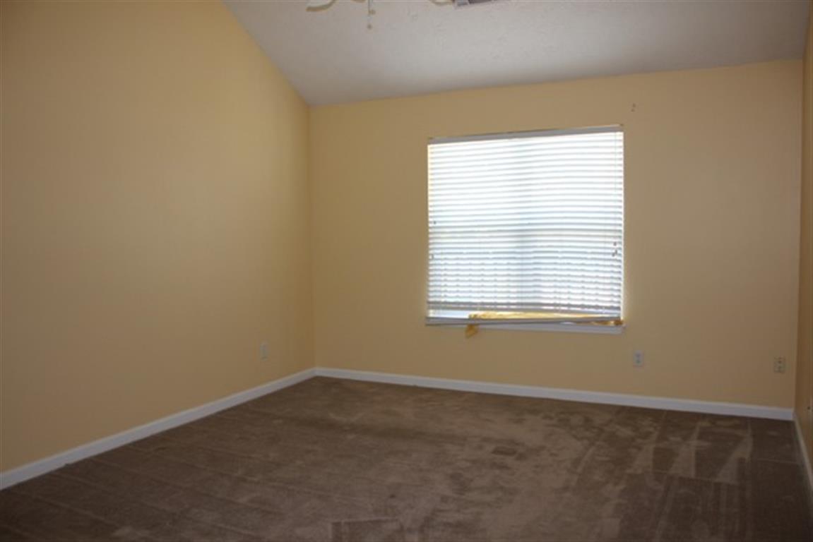 2255 Pemberton Pt, Buford, GA 30519 photo 11