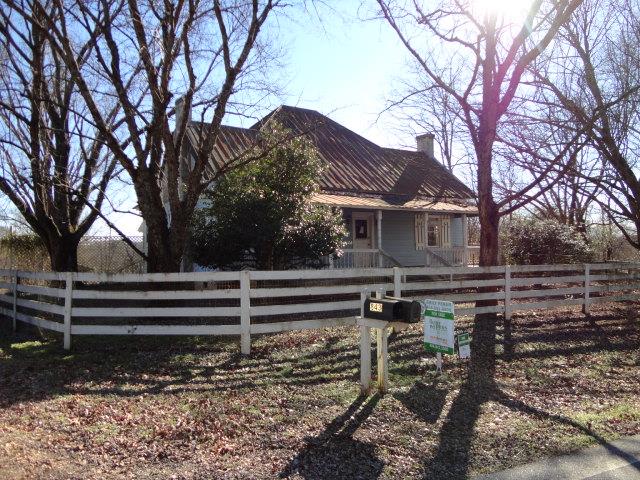 843 Smallwood Dr, Commerce, GA 30529 photo 1