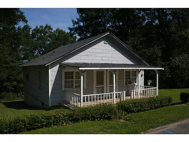 190 E Killian St, Canton, GA 30114 photo 2