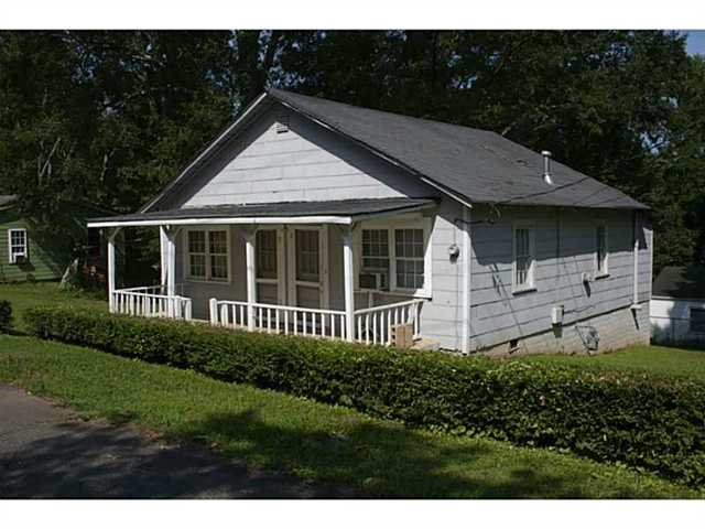 190 E Killian St, Canton, GA 30114 photo 3