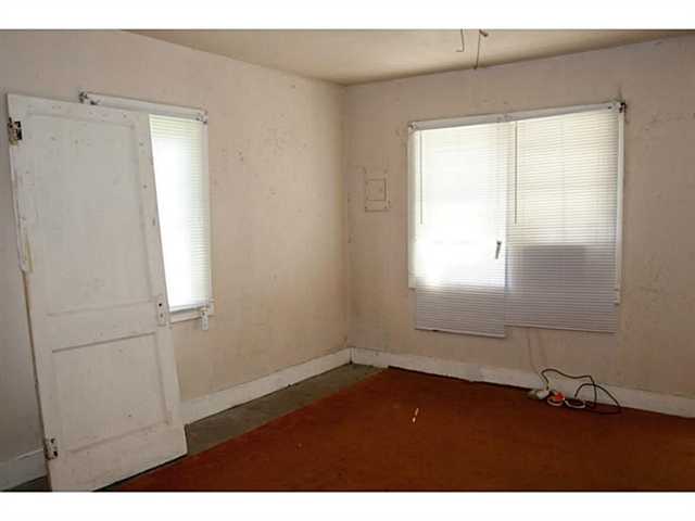 190 E Killian St, Canton, GA 30114 photo 6