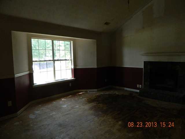 525 Robin Rd, Covington, GA 30016 photo 5