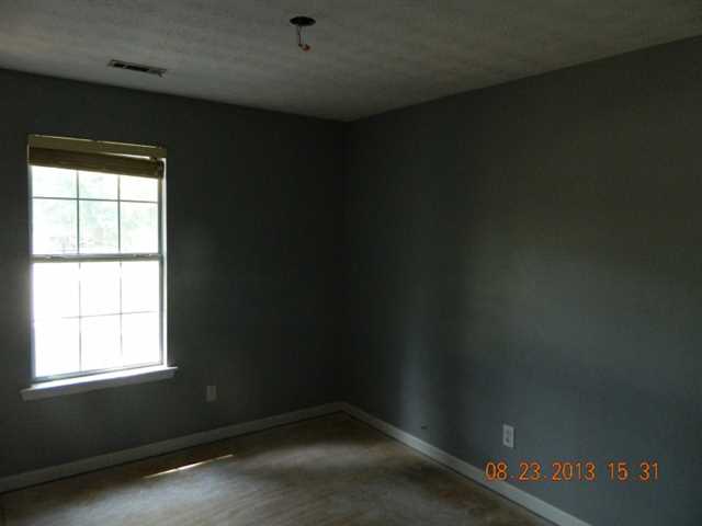525 Robin Rd, Covington, GA 30016 photo 11