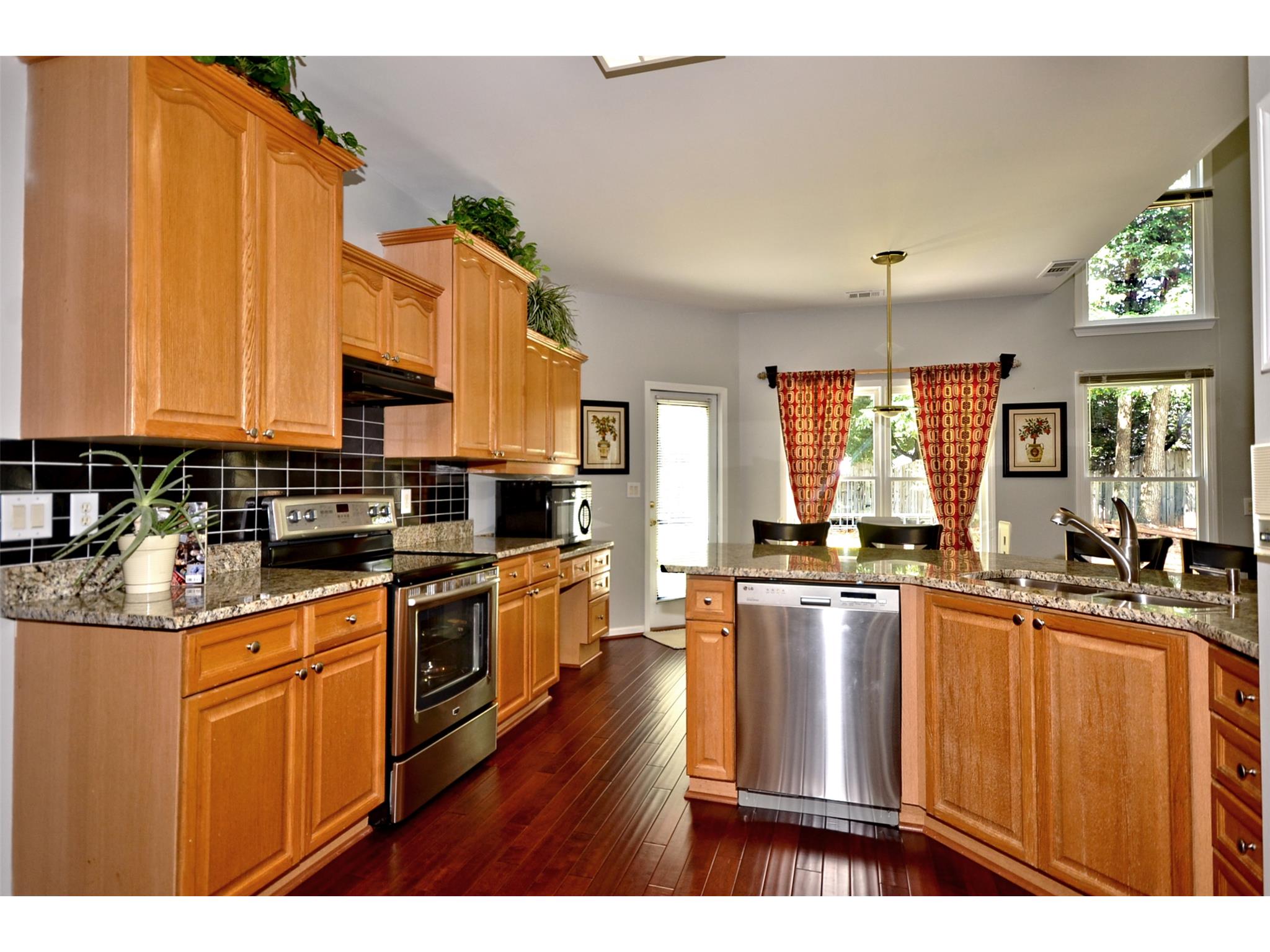 3896 Stonebriar Ln, Duluth, GA 30097 photo 12