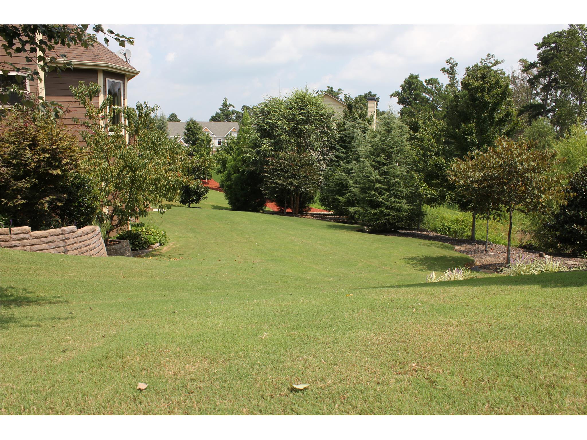 2945 Perimeter Cir, Buford, GA 30519 photo 4