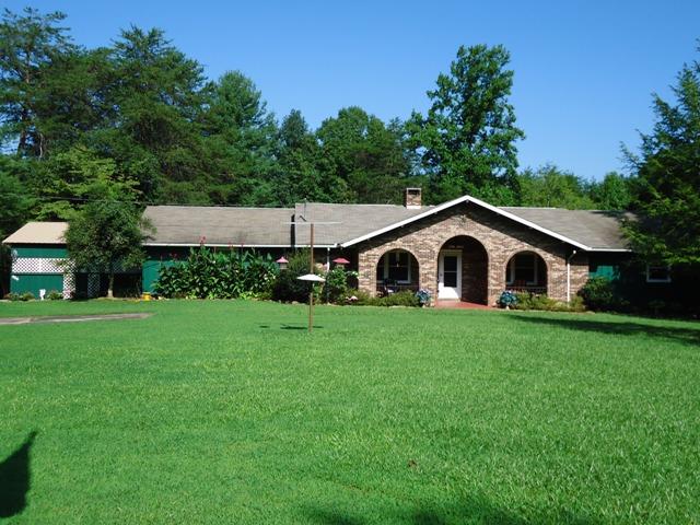 966 Dooley Rd, Clarkesville, GA 30523 photo 1