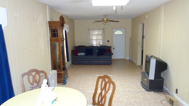 2136 Chicopee St, Gainesville, GA 30504 photo 2